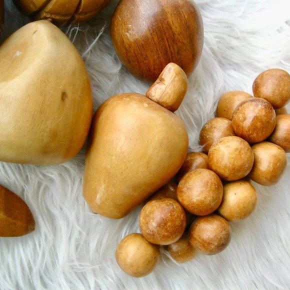 VTG Wooden Fruit Lot of 10 Grape Banana Apple Pear - Picture 4 of 6